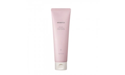 Soy un limpiador coreano con base acuoso Reviving Rose Infusion Cream Cleanser de la marca AROMATICA